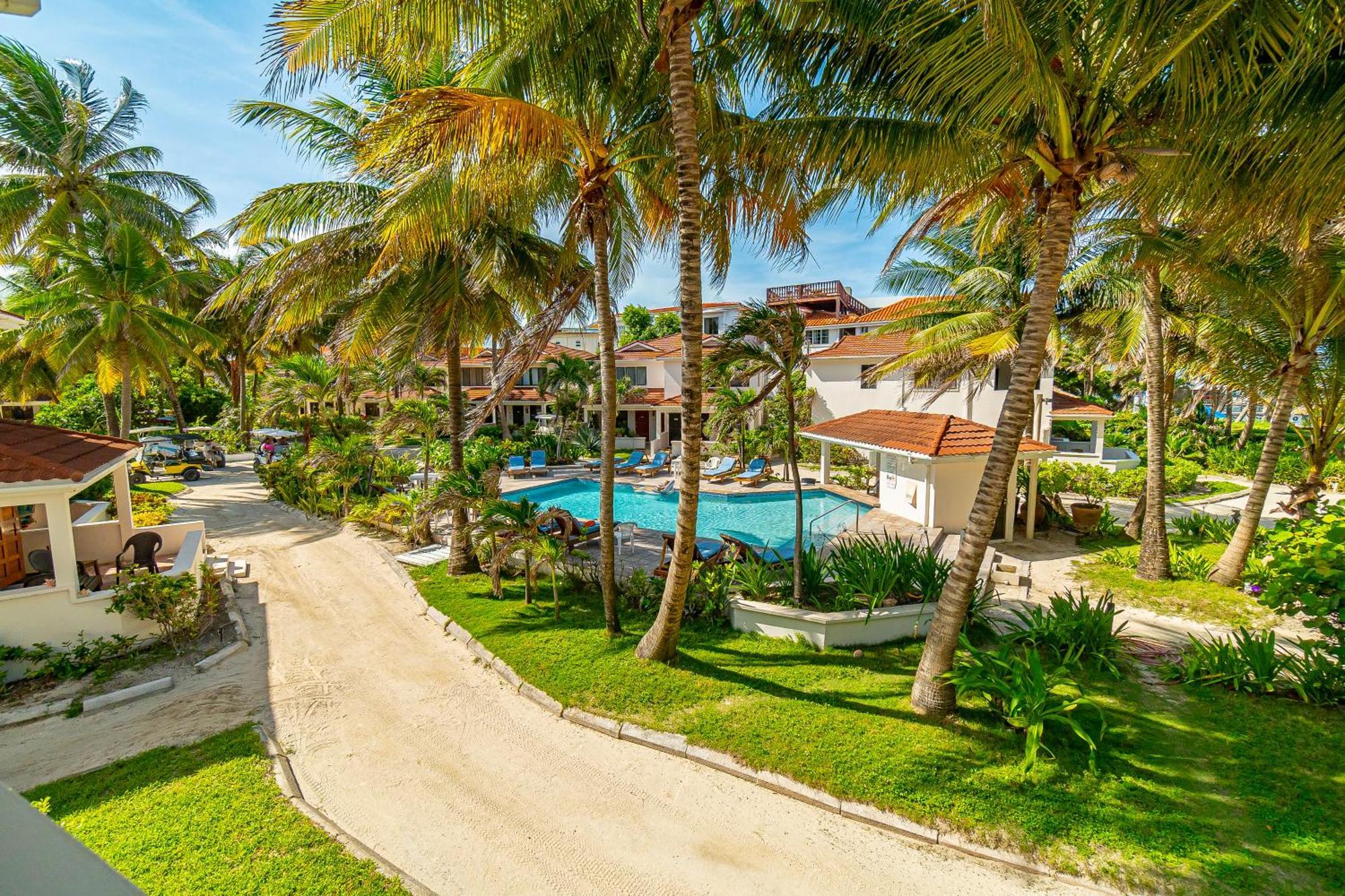 Tradewinds Paradise Villas San Pedro  Buitenkant foto