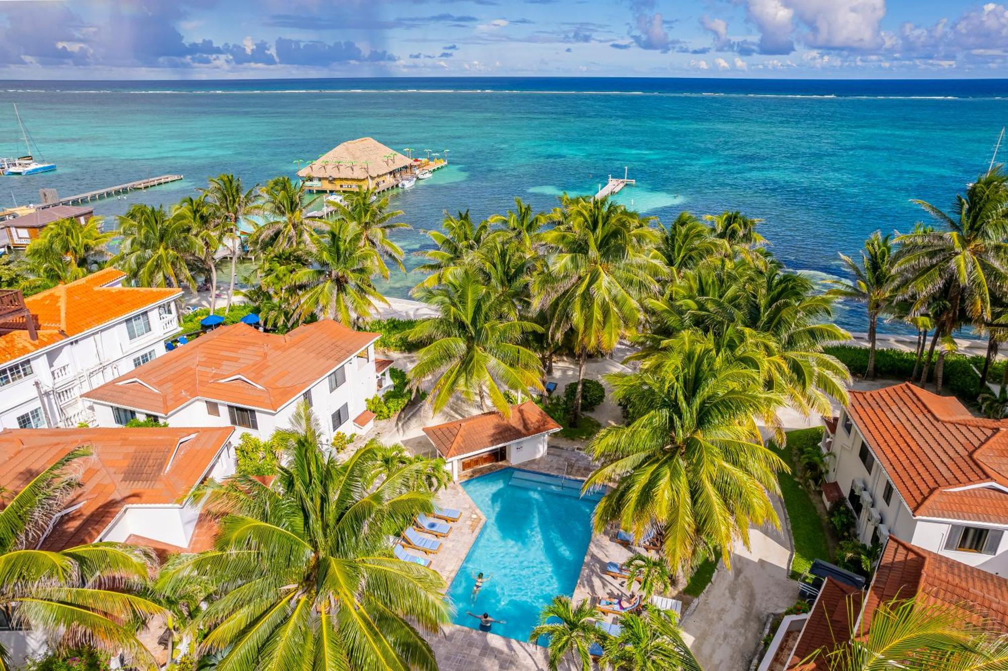 Tradewinds Paradise Villas San Pedro  Buitenkant foto