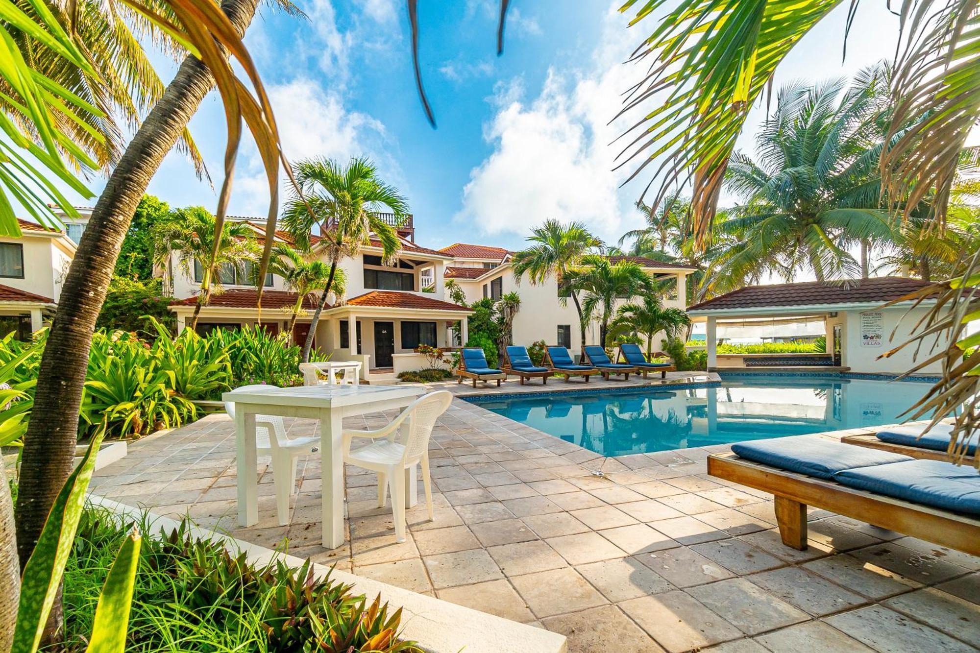 Tradewinds Paradise Villas San Pedro  Buitenkant foto
